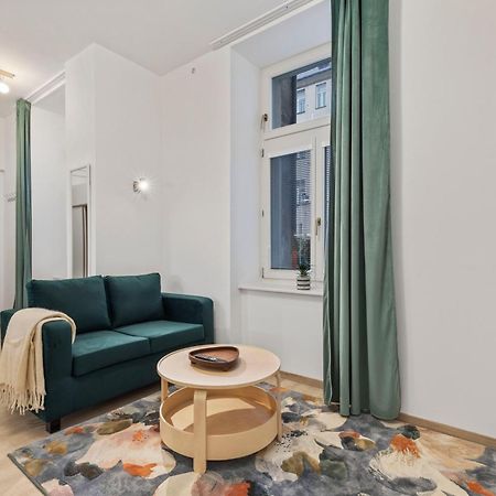 Garden Haven Studio In Old Town Братислава Экстерьер фото