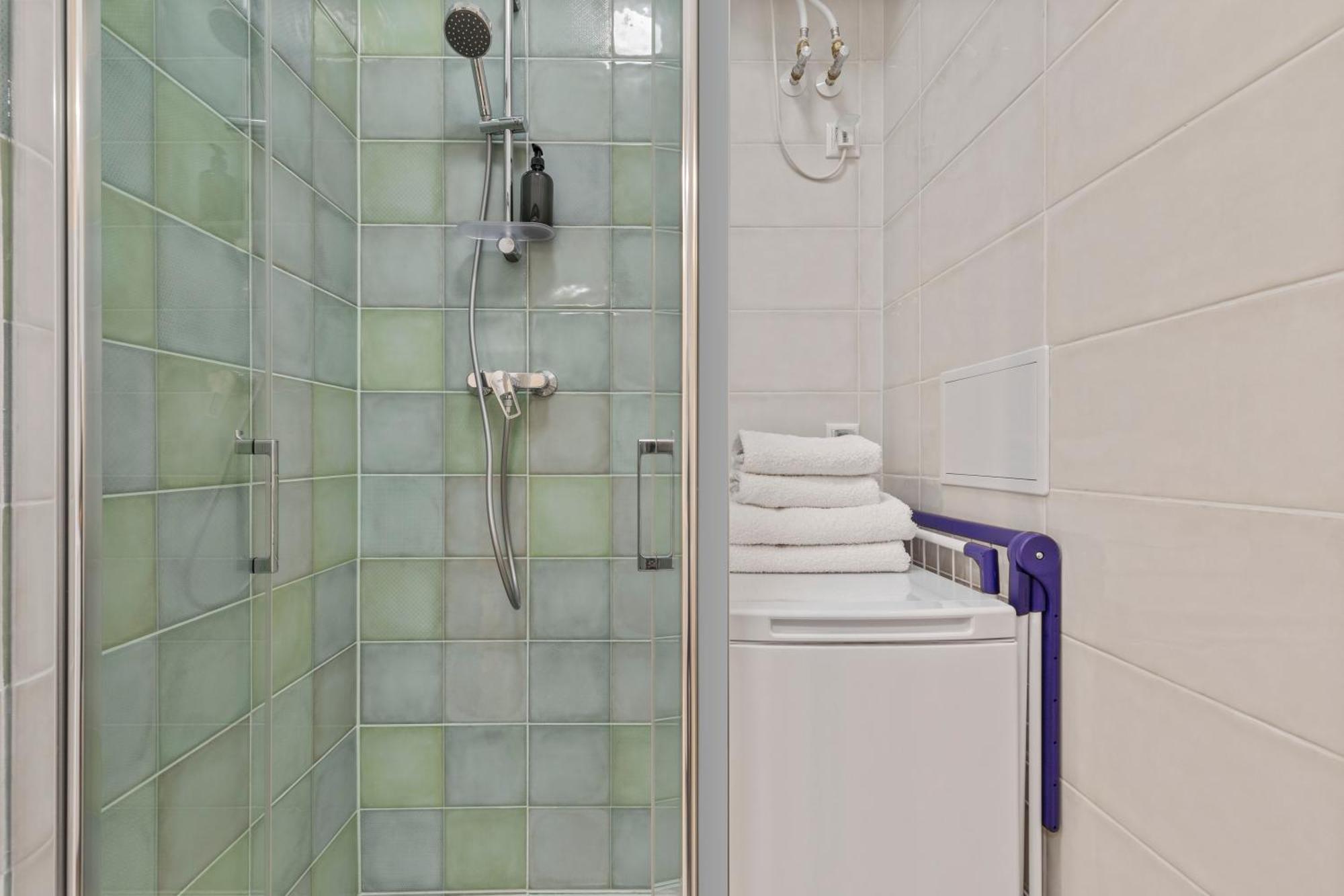 Garden Haven Studio In Old Town Братислава Экстерьер фото